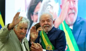 mujica03
