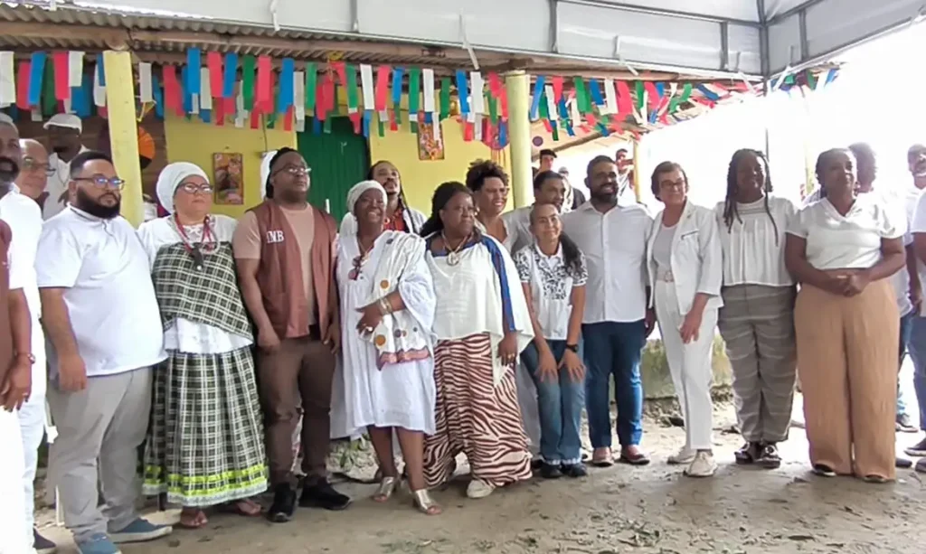 ato_em_memoria_de_mae_bernadete_pacifico