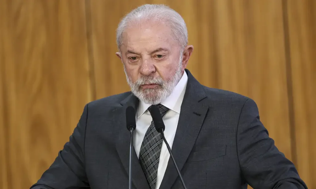 lula-e-noboa-mc_abr_18082025-17