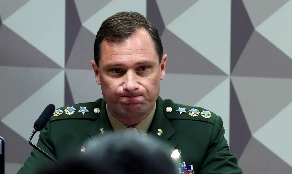 25_retro_2023_tenente-coronel_mauro_cid_depoe_na_cpi_dos_atos_golpistas