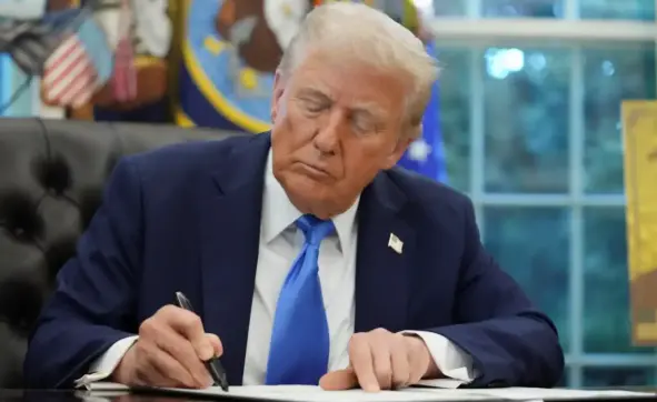 trump-10c
