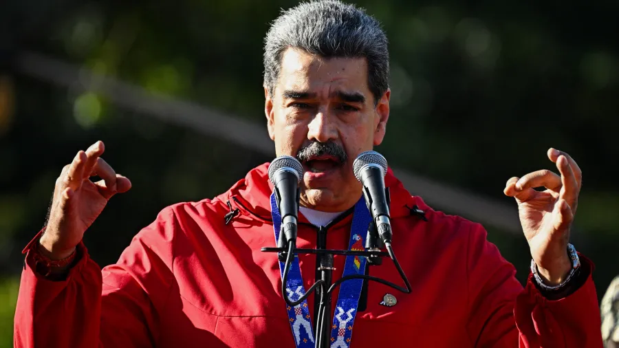 12out2025-o-presidente-da-venezuela-nicolas-maduro-discursa-em-caracas-1760565354197_v2_900x506-jpg