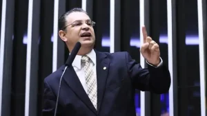 lider-do-pl-agradece-esforco-derrubada-mp
