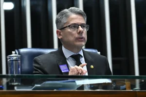 alessandro-vieira-pec-blindagem.jpg-768x512
