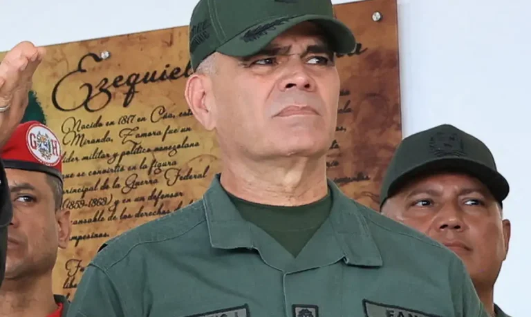 2025-12-28t221712z_1661408661_rc2ypia1xywz_rtrmadp_3_usa-trump-venezuela-maduro02-768x459