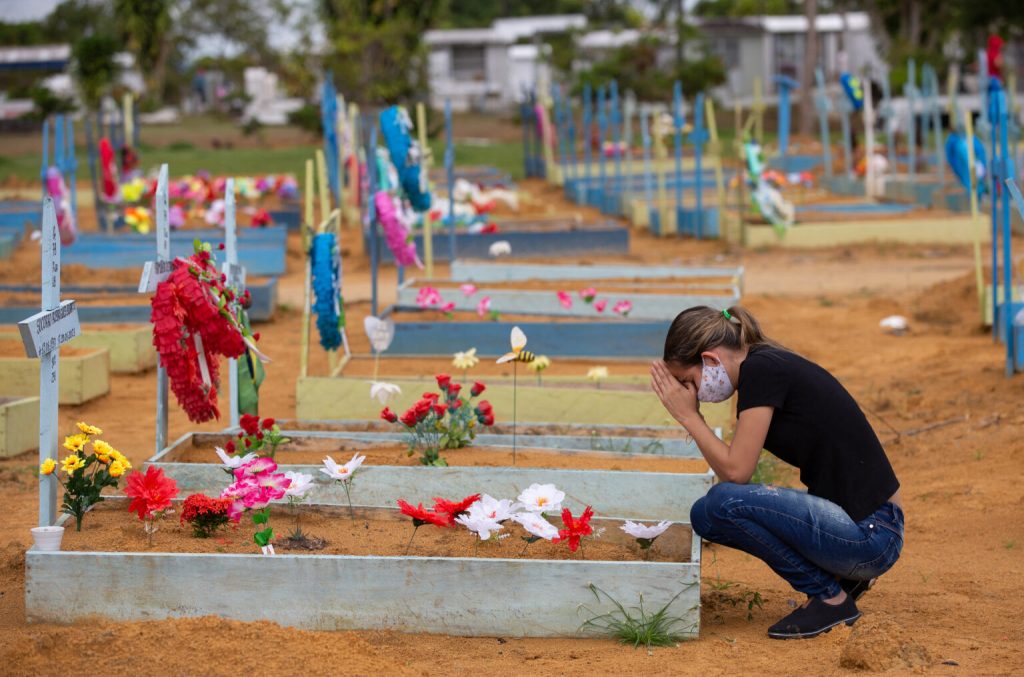 PANDEMIA-Michael-DANTAS-AFP-1536x1016