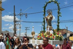 P4_FL_41_PNSC_Procissao_NSC_A-e1739474775837