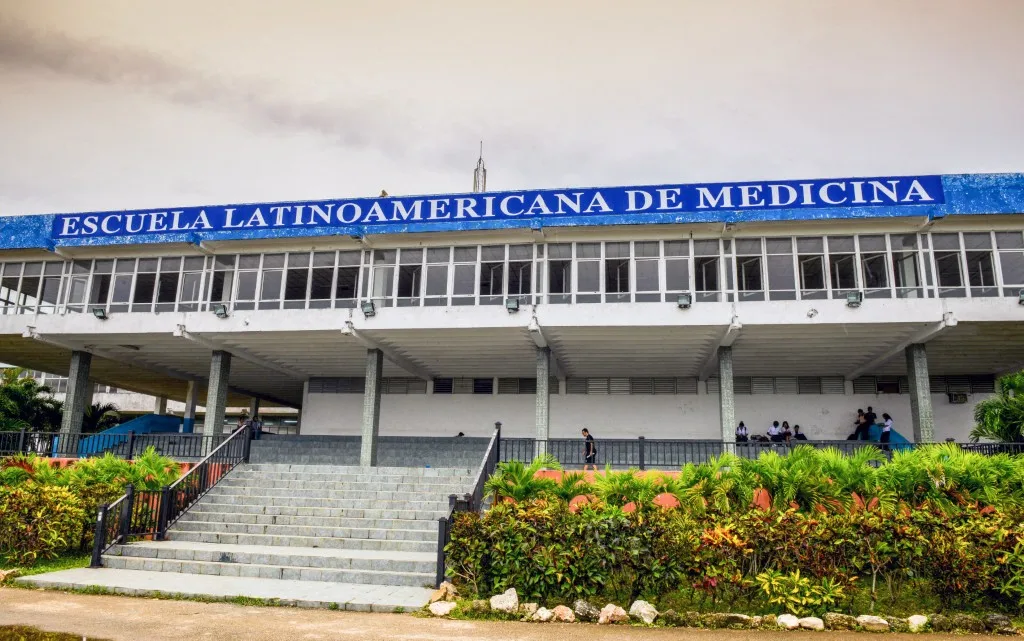 AFP__20131030__Mvd6570339__v1001__MidRes__CubaMedicineSchoolElam