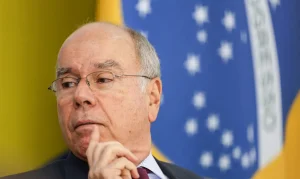 coletiva-lula-mc_abr_18122025-14