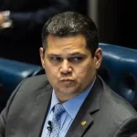 AS LIGAÇÕES DE ALCOLUMBRE A SENADORES PARA BARRAR O NOME DE MESSIAS