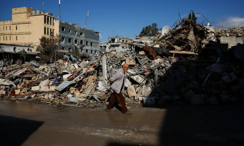 2024-11-28t110009z_1_lynxnpekar09t_rtroptp_4_israel-palestinians-lebanon