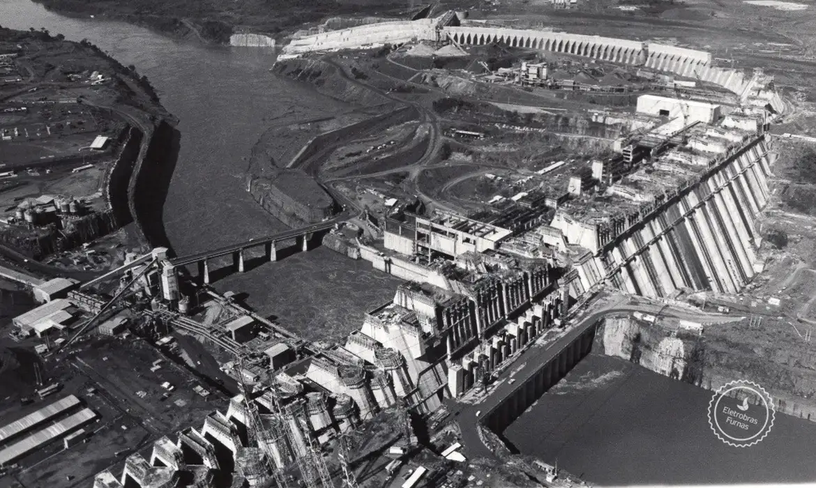 23a3343d-cc7e-4d88-9fad-74197383ecb4