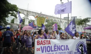906687-manifestação_mulheres_violência0376