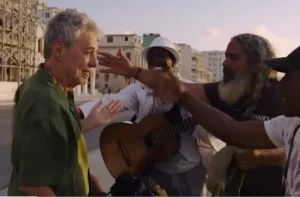 Chico-Buarque-com-musicos-cubanos-768x504.jpg