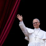 PAPA LEÃO XIV: “ESTOU NA ÁFRICA PARA ENCORAJAR CATÓLICOS, NÃO DEBATER COM TRUMP”