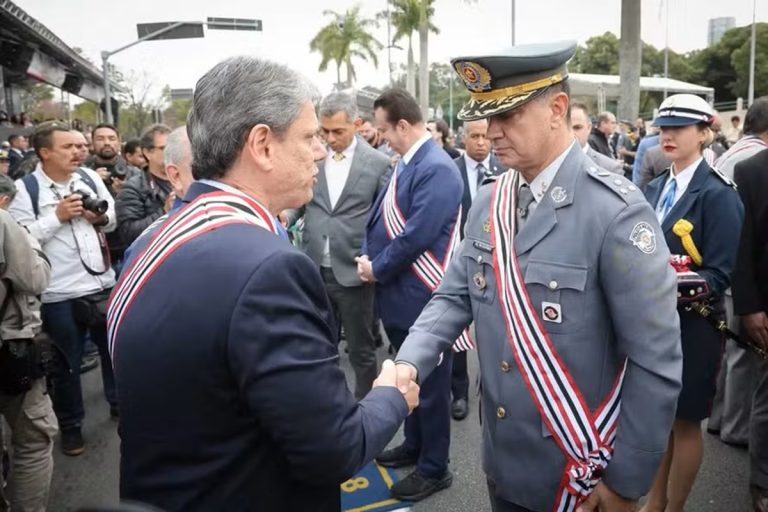 tarcisio-e-jose-augusto-coutinho-foto-pablo-jacob-governo-do-estado-de-sp-768x512