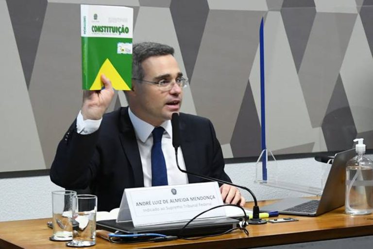 andre-mendonca-foto-marcos-oliveira-agencia-senado-768x512