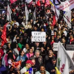 ‘SEM TRANSIÇÃO’, MANIFESTANTES FECHARAM A AVENIDA PAULISTA PELO FIM DA ESCALA 6X1