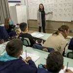SENADO APROVOU MP DO GOVERNO FEDERAL QUE ESTABELECE PISO SALARIAL PARA PROFESSORAS E PROFESSORES DA EDUCAÇÃO BÁSICA PISO SALARIAL DE R$ 5.130