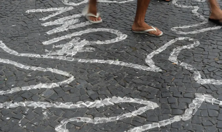 silhueta_de_corpos_primeira-768x459