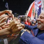 PESQUISA MOSTRA LULA COM QUASE 20 PONTOS DE DIFERENÇA CONTRA FLÁVIO BOLSONARO EM MINAS GERAIS