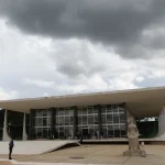 STF LIBEROU JULGAMENTO DO PROCESSO CONTRA EDUARDO BOLSONARO
