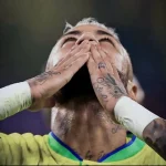 NEYMAR: “OBRIGADO MEU DEUS POR ME FAZER VIVER ISSO MAIS UMA VEZ!” É VERDADE: NA FIFA, DEUS É DINHEIRO