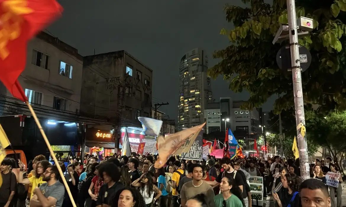 protesto_alunos_da_usp_2.jpg_-_guilherme