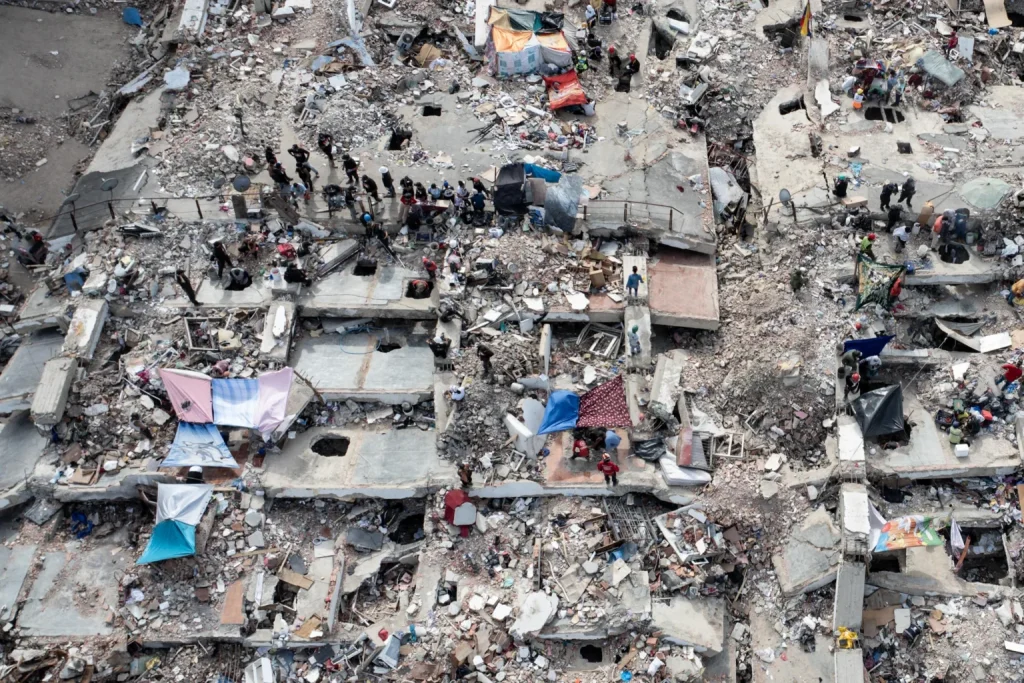afp20260705aa050720262866699v1highresaerialviewsrevealscaleofdevastation-67096c72-1536x1024 (1)