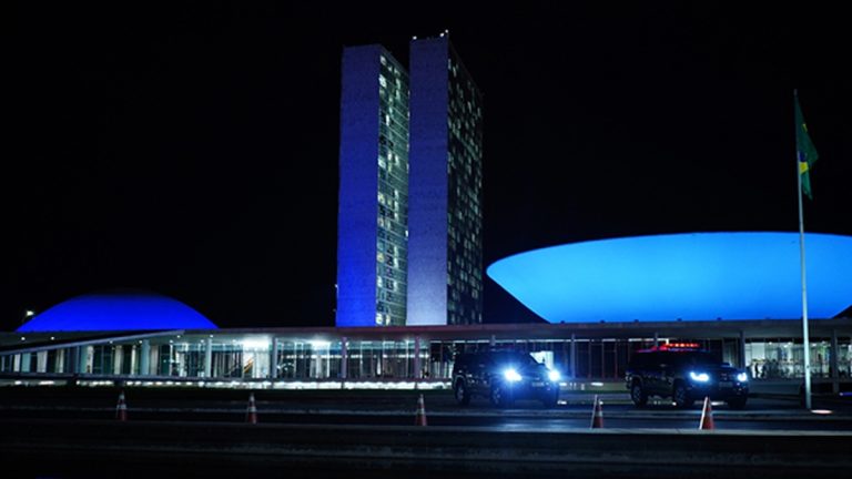 bni-iluminacao-azul-624x351-1-768x432
