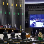 MINISTRO DINO INTIMOU PARTIDOS A EXPLICAR CONTROLE DE EMENDAS PARLAMENTARES