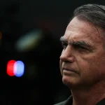 MAIS UM PEDIDO DE BOLSONARO AO STF: QUER SER CONSULTADO POR SUA NORA, QUE É DENTISTA, E CASADA COM FLÁVIO