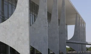fachada_do_palacio_do_planalto_antcrz_abr_2709221137