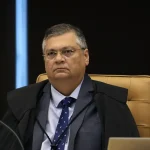 DINO MANDOU RECADO À GLOBO: “PESSOAS COM MÃOS SUJAS DE SANGUE DA DITADURA DANDO AULA DE LIBERDADE AO STF”