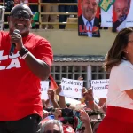 JANJA LANÇOU JINGLE DE CAMPANHA COM PASTOR EVANGÉLICO KLEBER LUCAS EM ATO DE INÍCIO DA CAMPANHA DE LULA