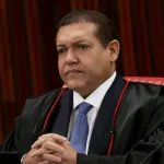 MINISTRO DO STF ESPERAM DE NUNES MARQUES DEFESA DAS URNAS E PUNIÇÃO A FLÁVIO BOLSONARO