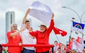 Lula-em-ato-no-Recife_Ricardo-Stuckert-768x480.jpg