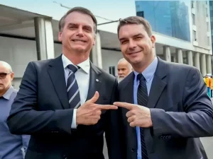 1-jair-bolsonaro-e-flavio-bolsonaro-1024x687-1-1-jpg