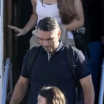 DEPUTADO ITALIANO, ANGELO BONELLI, INTERPELOU MELONI PARA INVESTIGAR PASSAPORTES DO CLÃ BOLSONARO