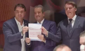 flavio-bolsonaro-jair-bolsonaro-valdemar-costa-neto-1-640x385